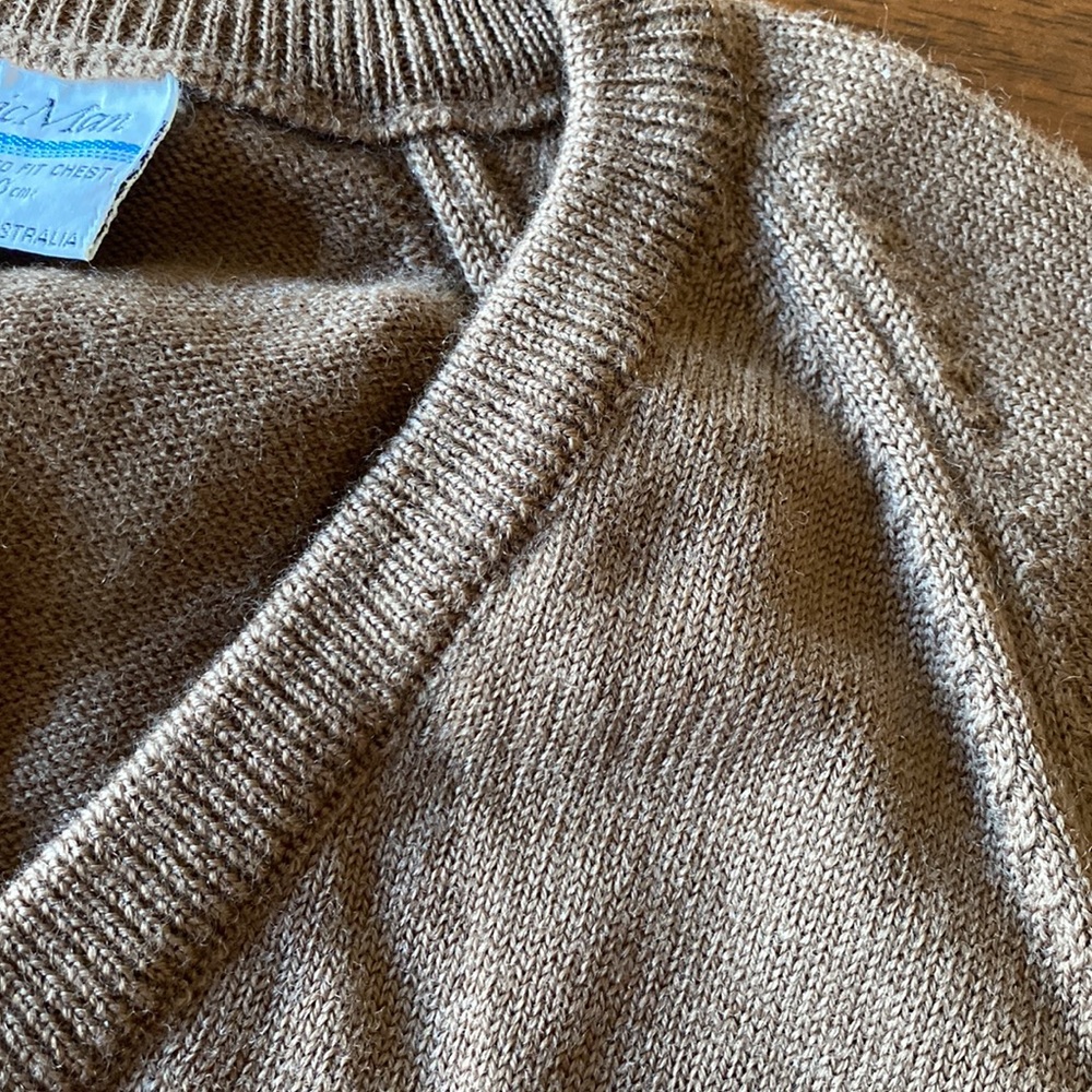 ✨BRAND NEW✨ ‼️VINTAGE‼️ 100% WOOL JUMPER - MADE IN AUSTRALIA 🇦🇺 - Picture 4 of 5